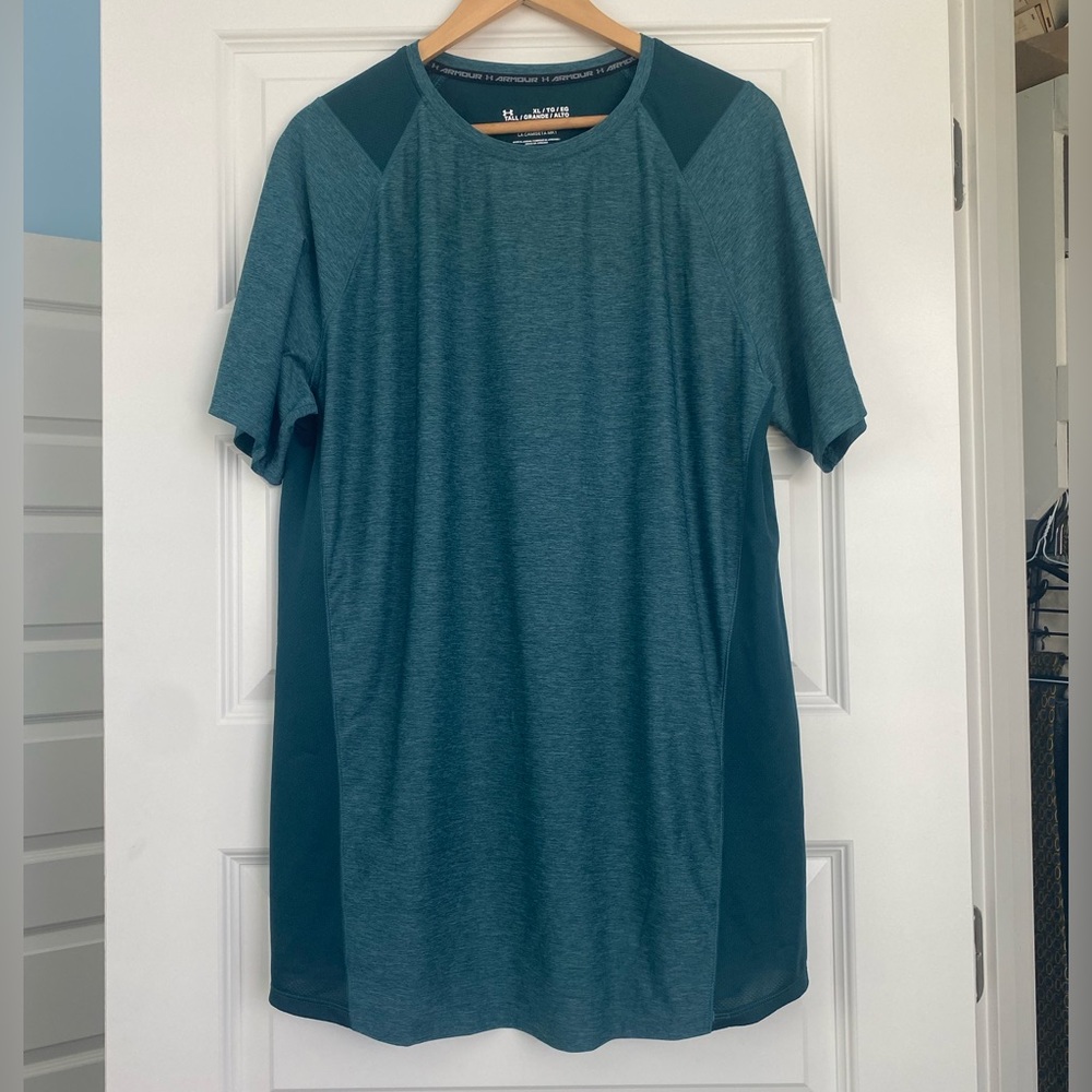 UNDER ARMOUR Men’s Tall XL Shirt